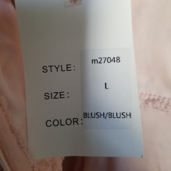 Maniju Dress - Picture 7 of 8